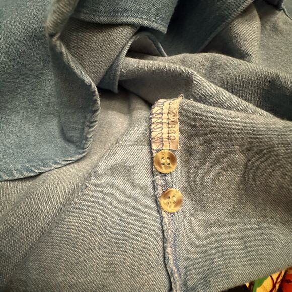 VTG Cabin Creek Women's L Denim Button Up Heart Roses Embroidery Cottage Core - Picture 6 of 10